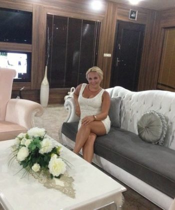 Проститутка Ксюша возрастом 28 лет в Москве