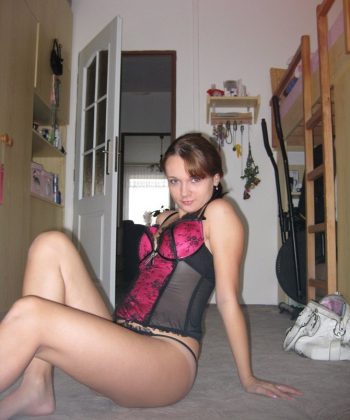 Проститутка Снежана возрастом 27 лет в Москве